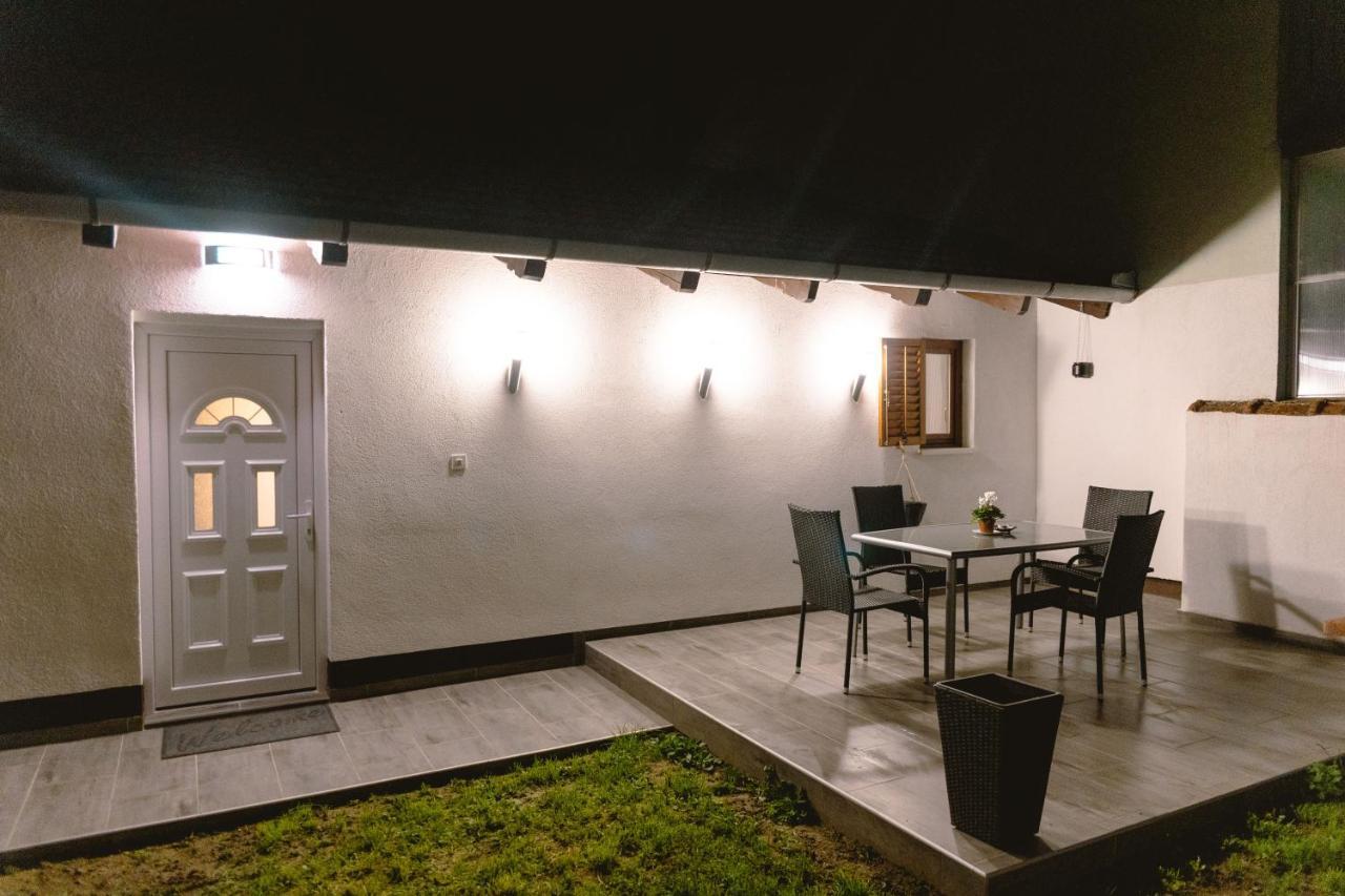 Studio Apartman Planb, Self Check In Osijek Exterior foto